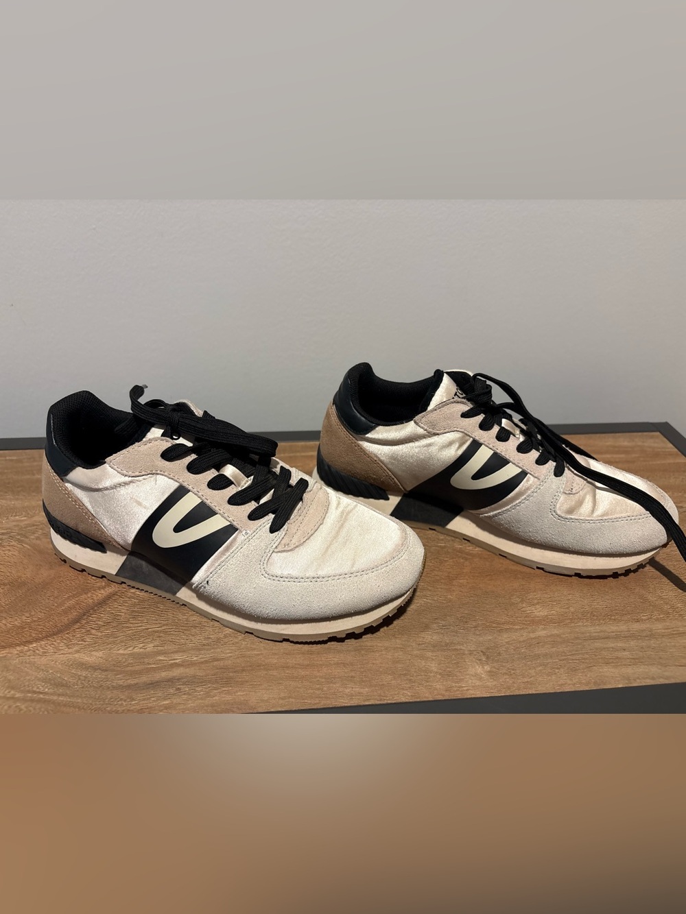 Tretorn Cream and Black Lace-Up Sneakers